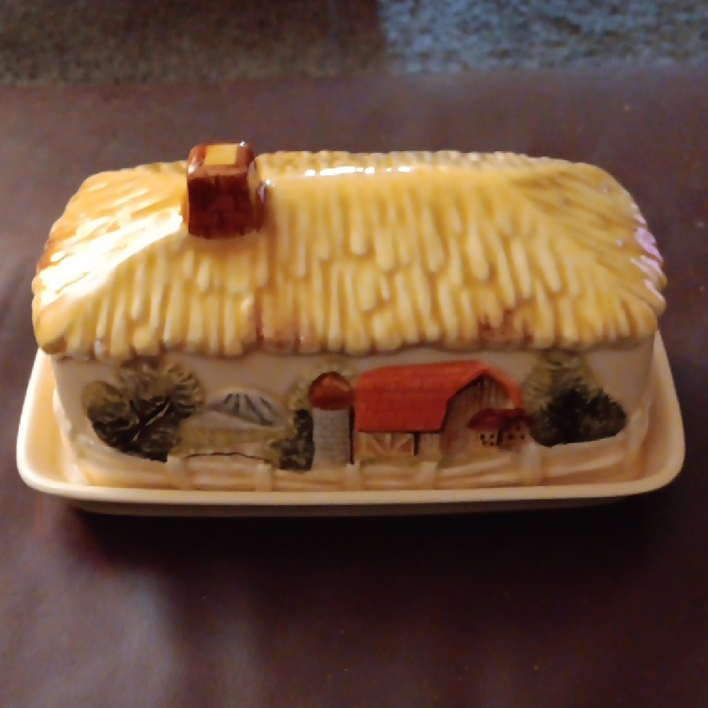 Vintage Cottage-Themed Butter Dish with Lid